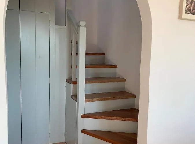 Patmos Confidential بيت للعطل *