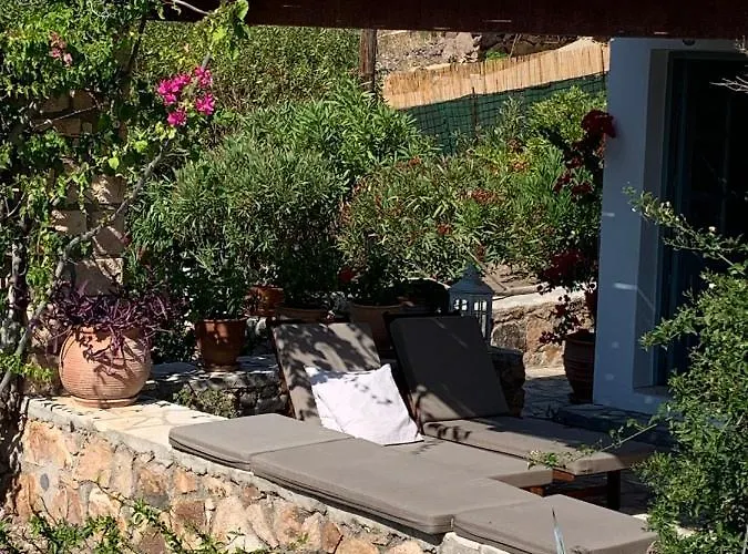 Patmos Confidential بيت للعطل *