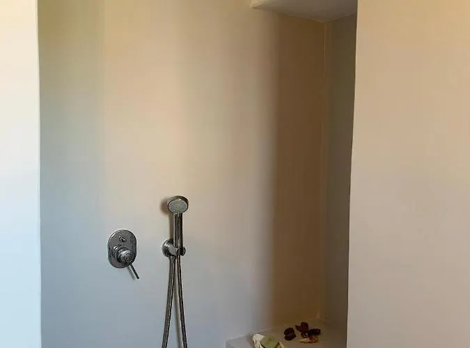 Patmos Confidential بيت للعطل سكالا