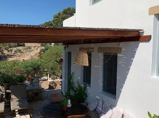 Patmos Confidential بيت للعطل